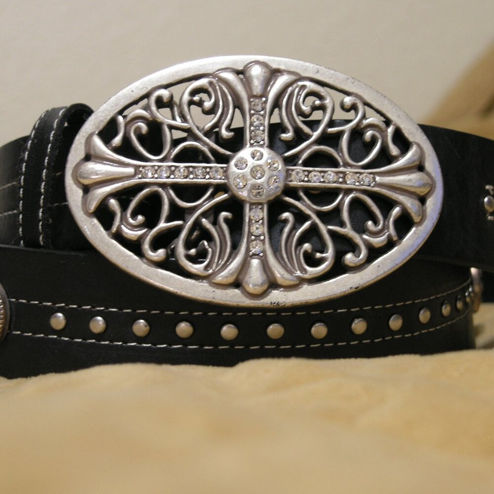 Roper Black Leather Rhinestone Cross Buckle with Rhinestone accents XXL  46 inch